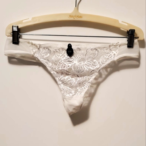 La SENZA Other - 2/$30 BNWT beautiful floral white ans silver lace thong